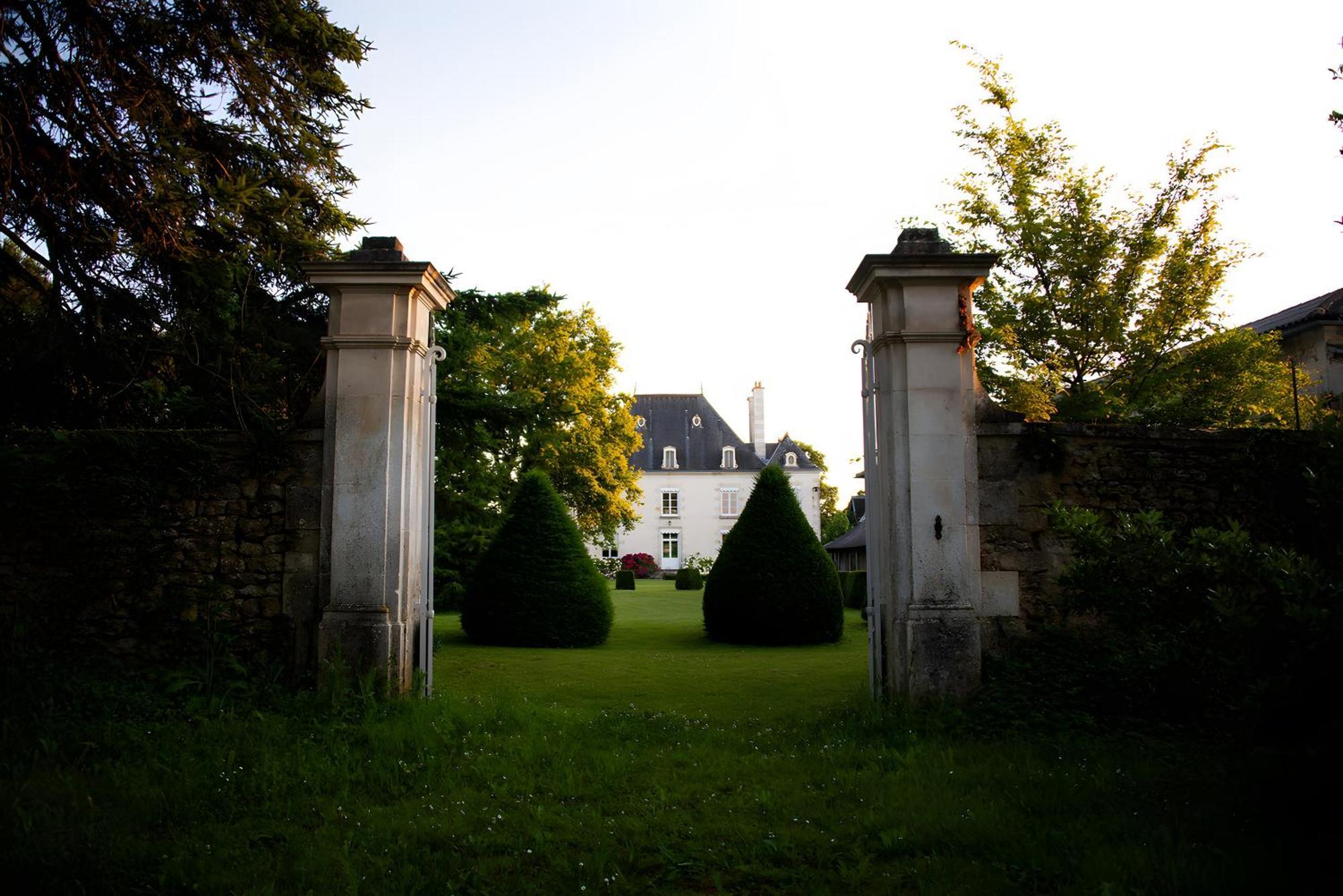 مبيت وإفطار Sanxay Domaine De La Briouse المظهر الخارجي الصورة