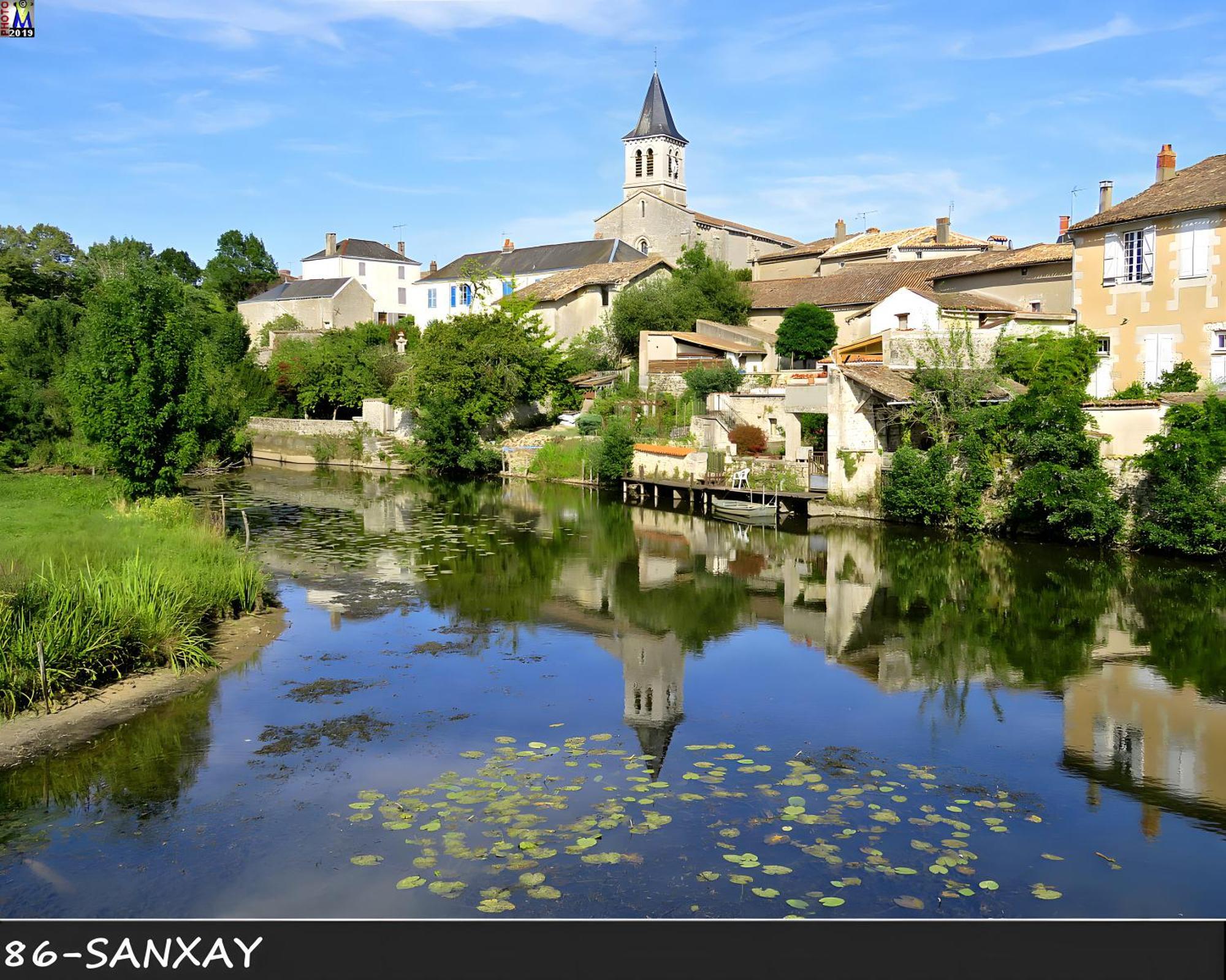 مبيت وإفطار Sanxay Domaine De La Briouse المظهر الخارجي الصورة