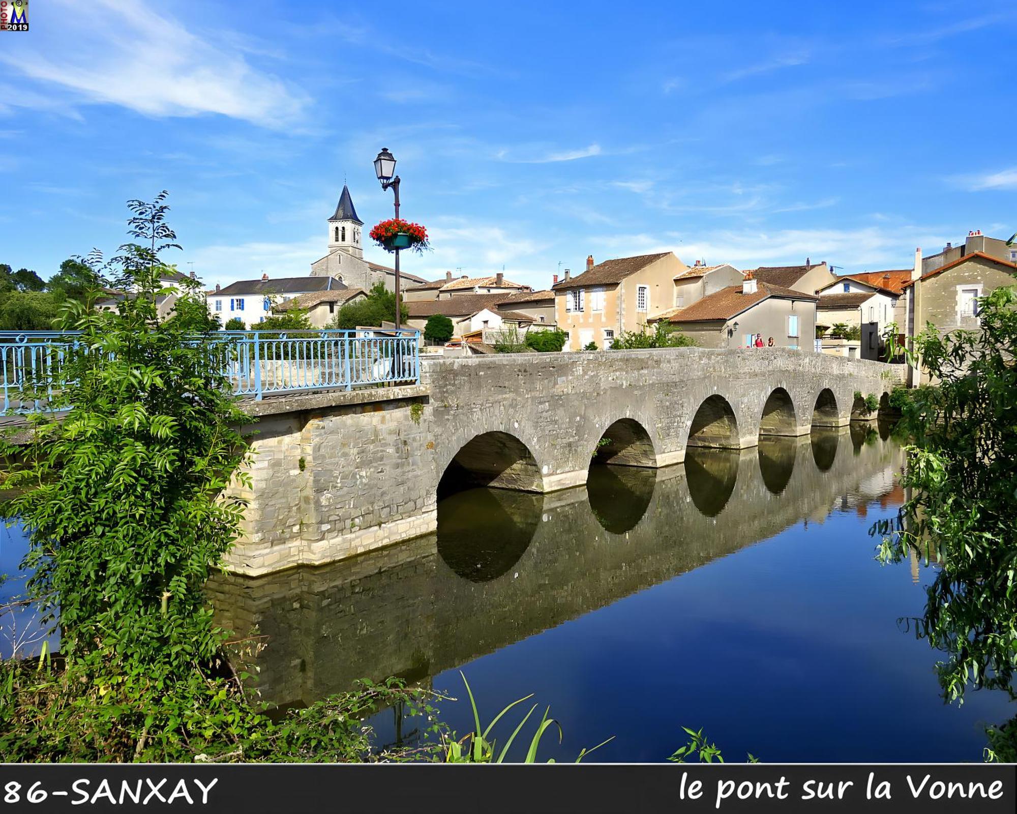 مبيت وإفطار Sanxay Domaine De La Briouse المظهر الخارجي الصورة